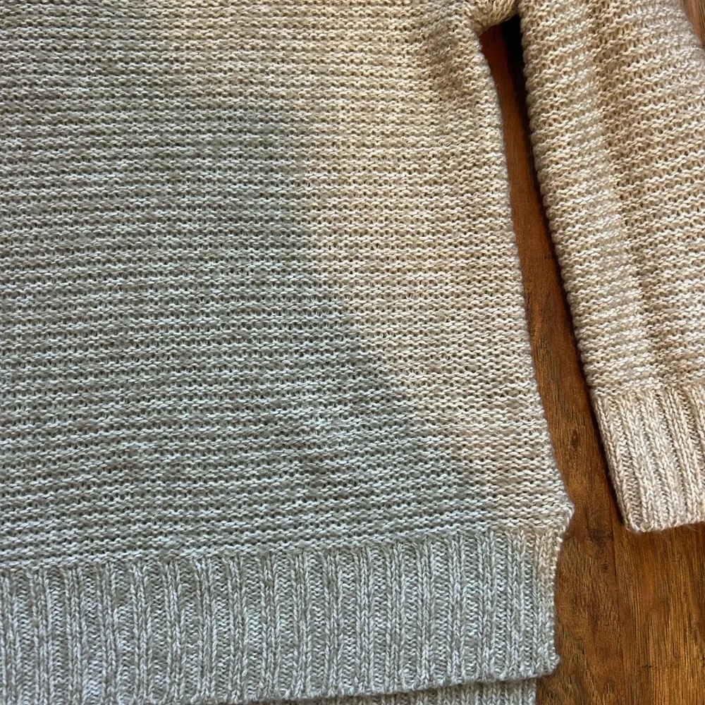 V-Neck Sweater Women’s Size Medium - Picture 3 of 6